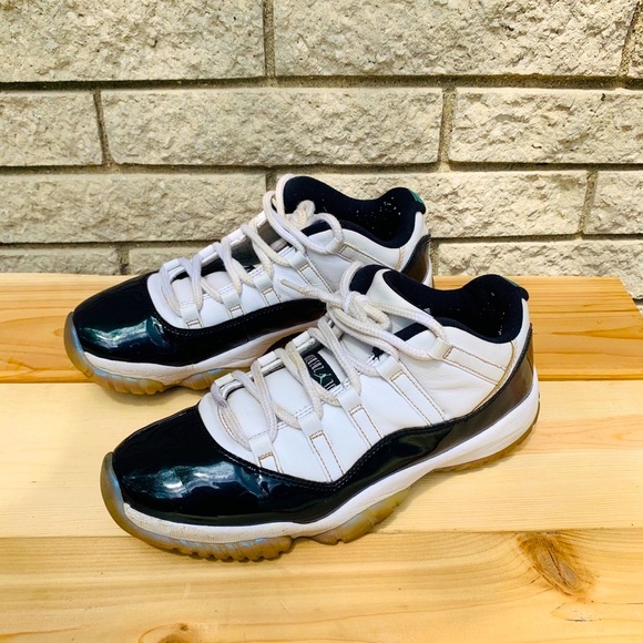 COPY - 🔥 Jordan 11 low shoes 🔥 - Picture 2 of 8